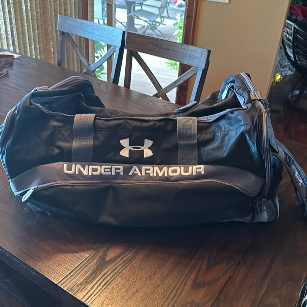 Xxl Under Armour tote